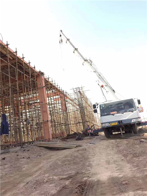 云城区吊车作业的安全注意事项有哪些？